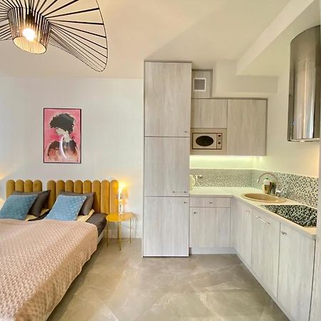 Luxury Panda Apartment In Old Town كراكوفيا المظهر الخارجي الصورة